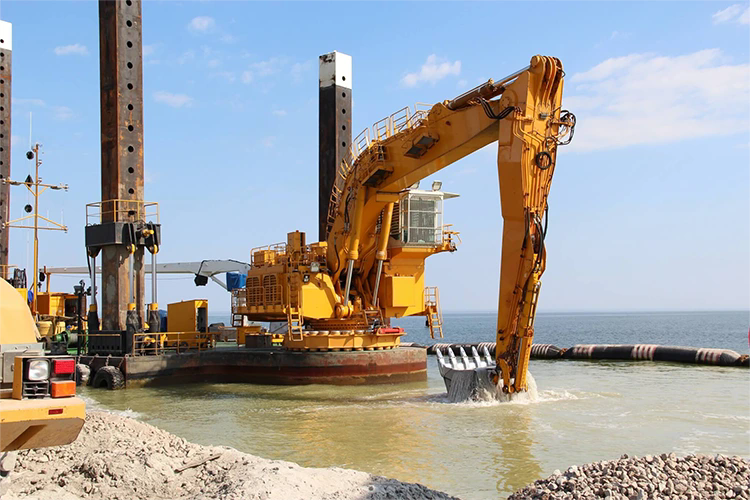Backhoe Dredger