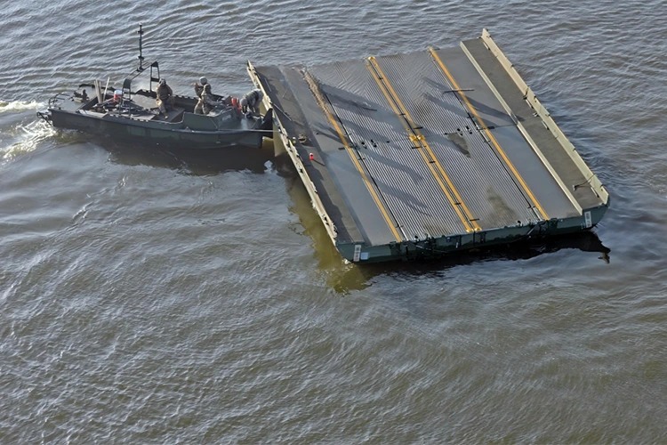 Pont rapidement mis en place
